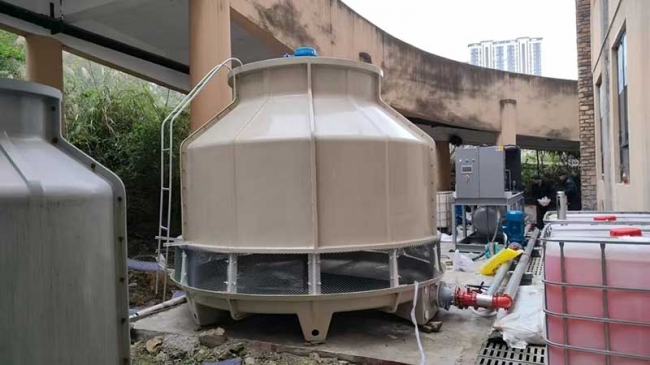 贵州遵义200T 圆形玻璃钢冷却塔安装现场